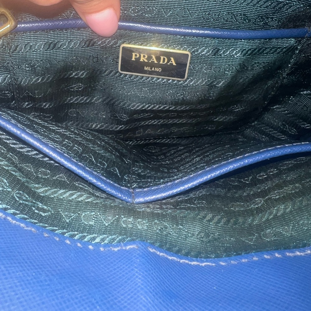 Prada 'Saffiano' Black Executive Tote - Picture 3 of 4